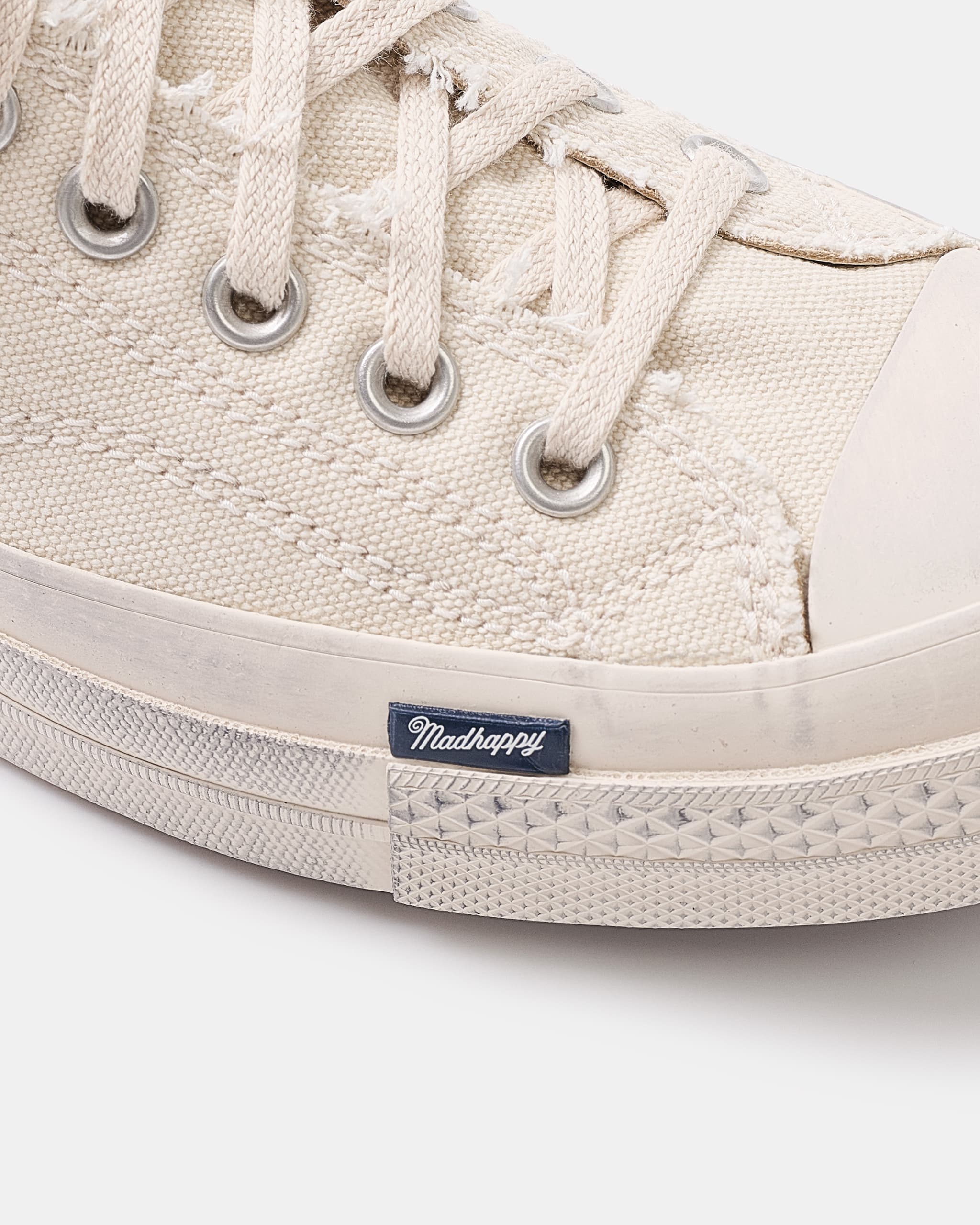 milk❤ Converse Chuck 70 Ox | Madhappy