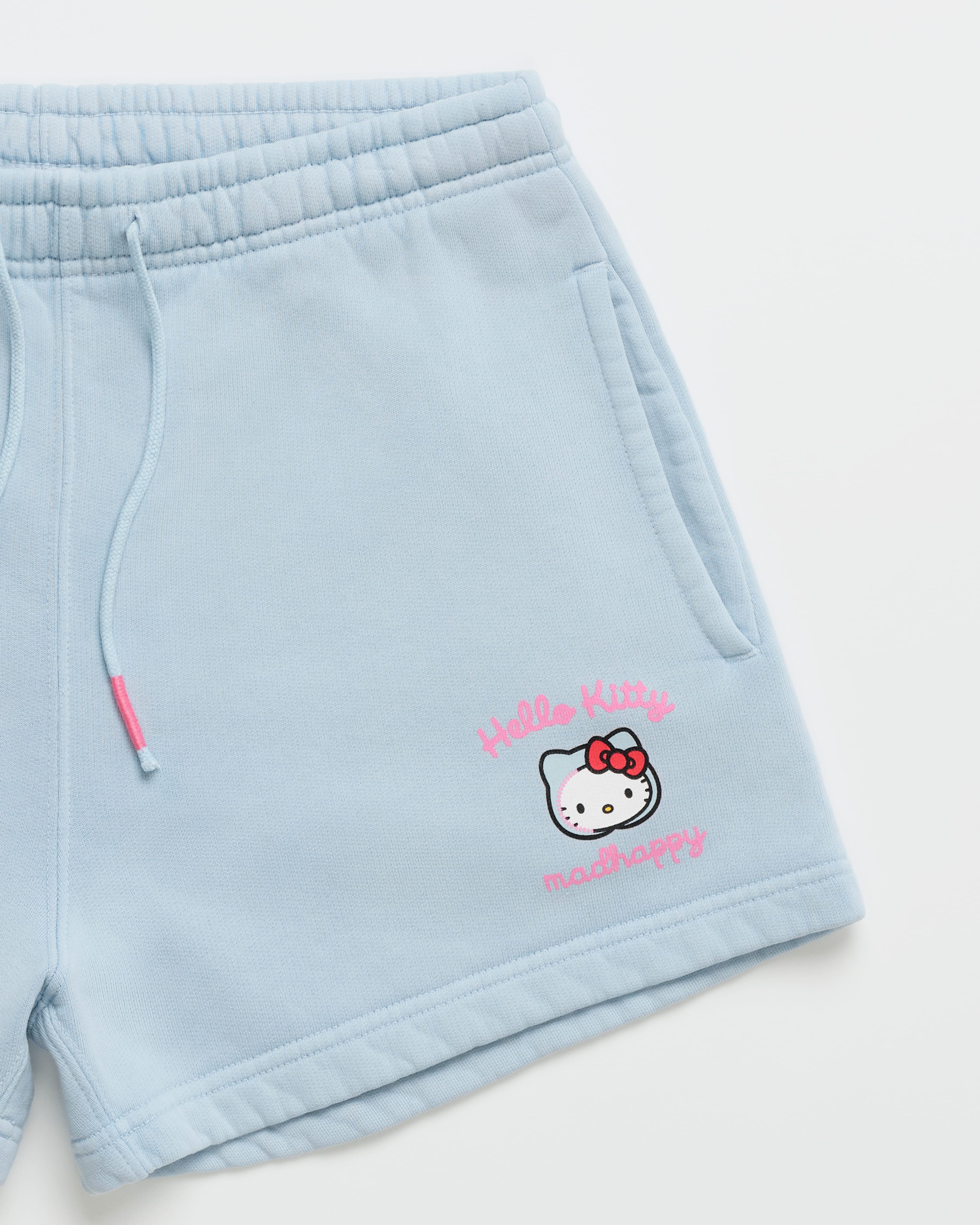 Hello♡ Hello Kitty Midweight Fleece Short | Madhappy